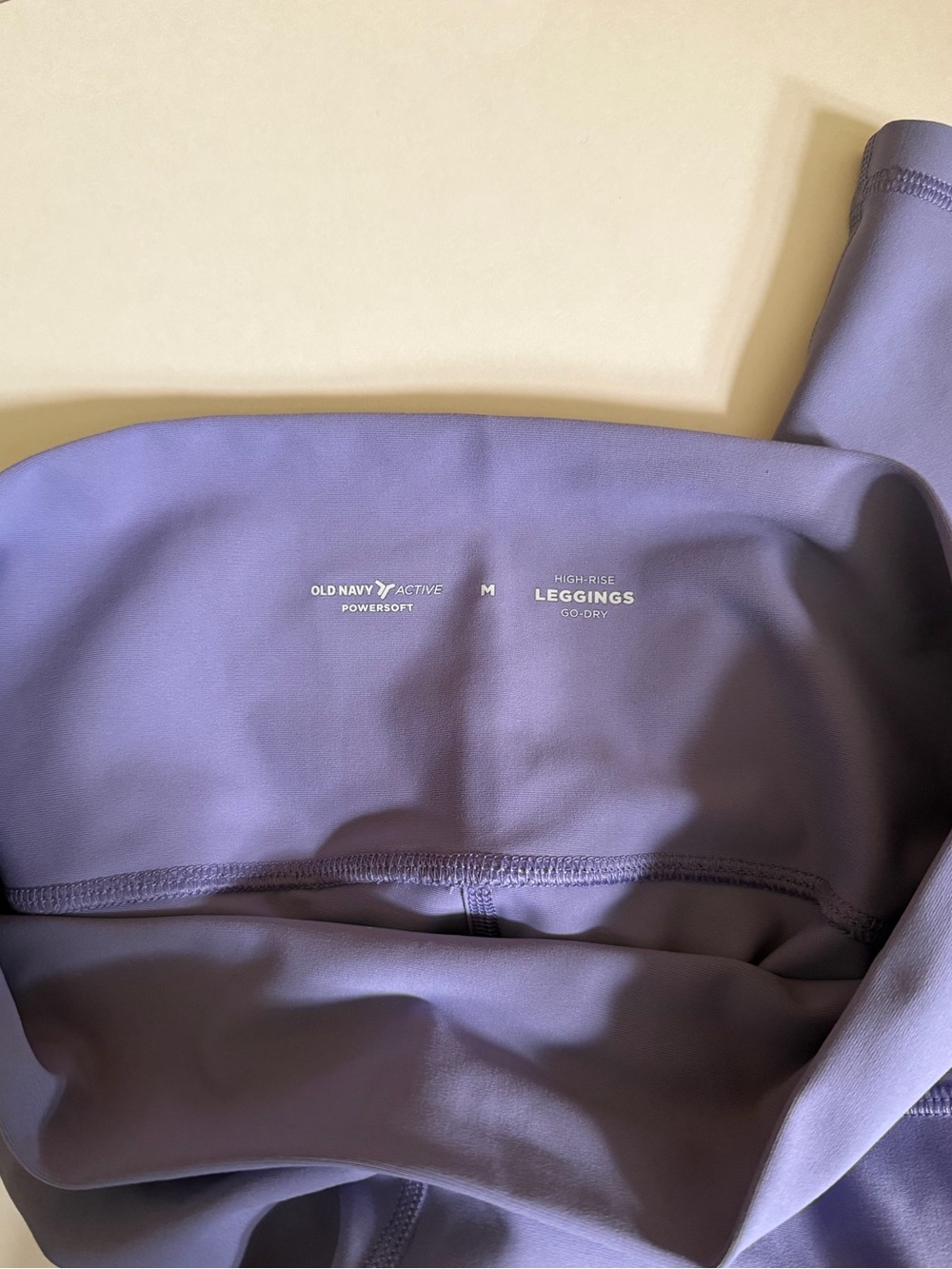 Old Navy Women’s Lavender High-Waist Active Cropped Leggings - Picture 3 of 4